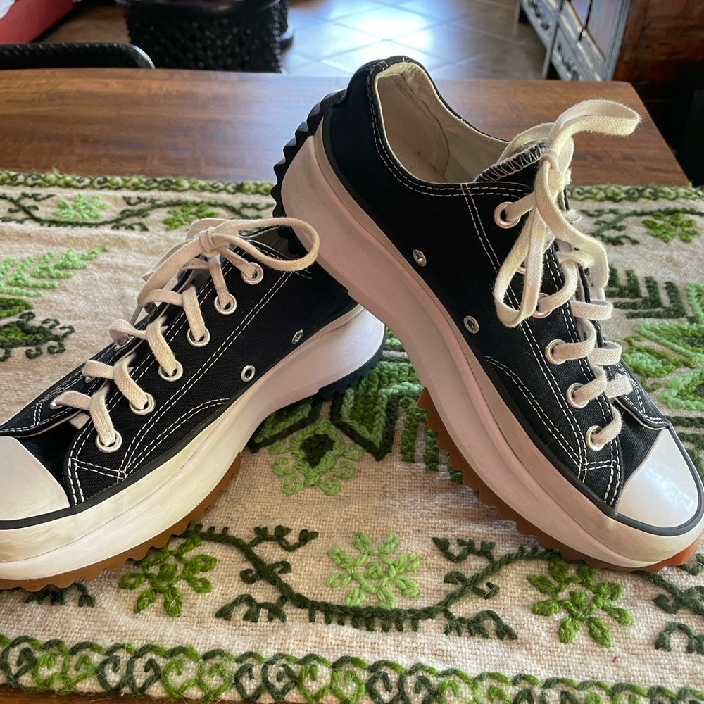 Black platform Converse in size 8